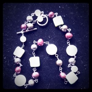 Ladies sterling silver and pearl necklace